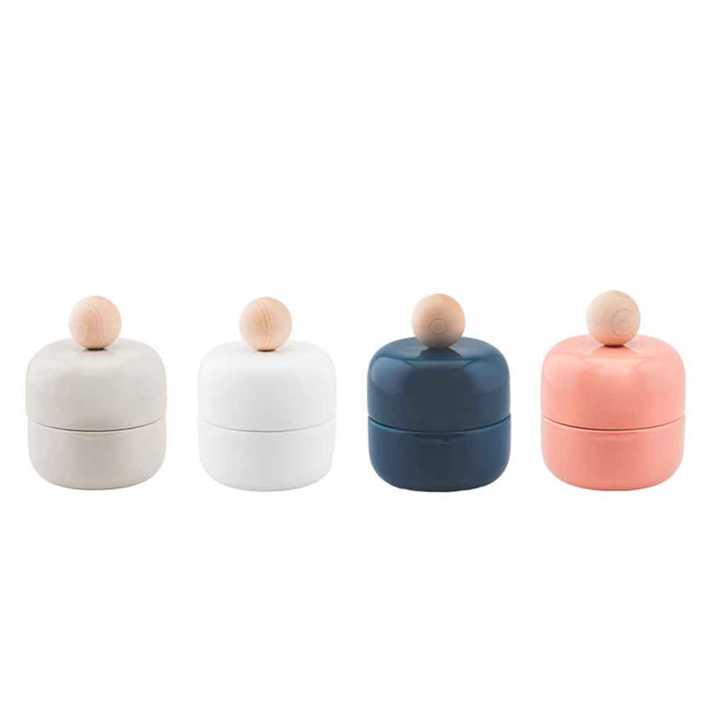 L'artista Federica Bubani crea accessori per la casa in ceramica